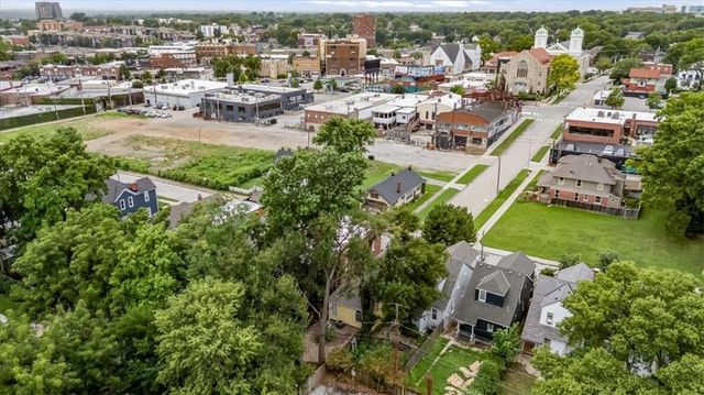 3921 Central Street, Kansas City, MO 64111
