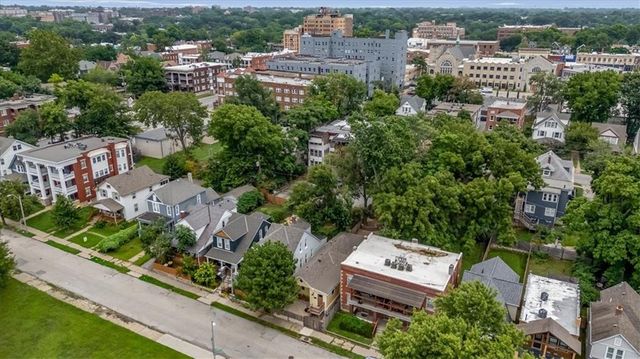 3921 Central Street, Kansas City, MO 64111