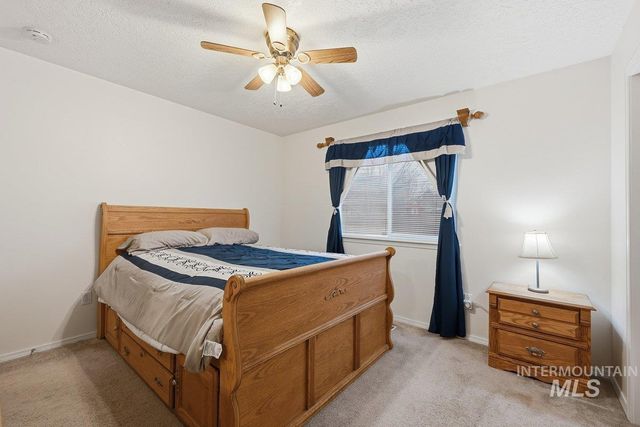 1824 W Havenwood Ave, Nampa, ID 83651