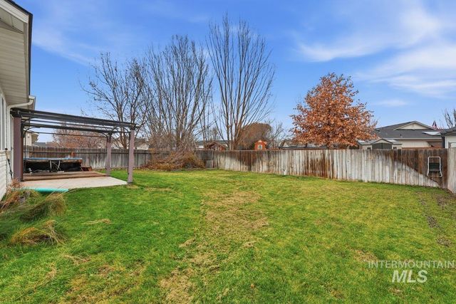 1824 W Havenwood Ave, Nampa, ID 83651