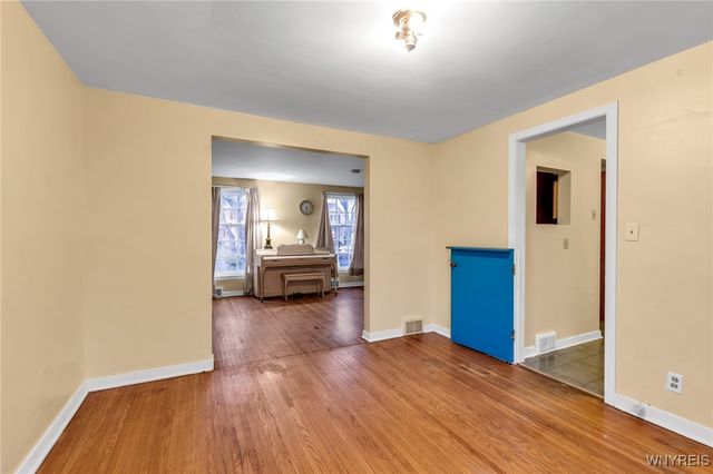 282 Hampton Parkway, Tonawanda, NY 14217