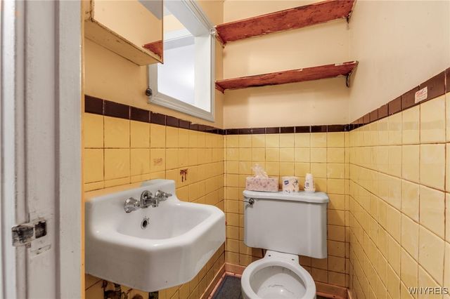 282 Hampton Parkway, Tonawanda, NY 14217