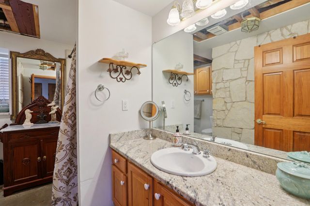 6401 Muleshoe Bend TRL, Marble Falls, TX 78654