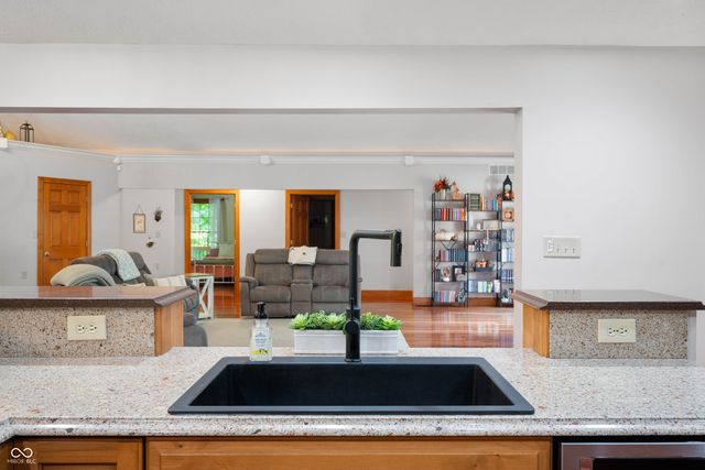 6913 W County Road 750 South, Knightstown, IN 46148