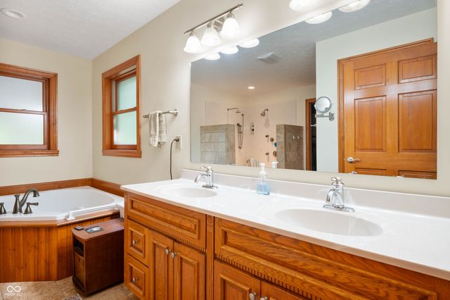 6913 W County Road 750 South, Knightstown, IN 46148