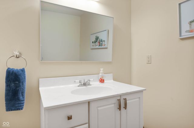 6913 W County Road 750 South, Knightstown, IN 46148