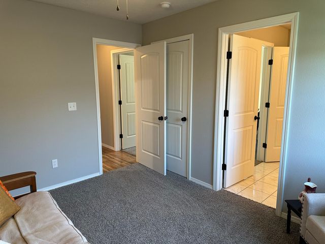 1087 E Daisy Falls Drive, Nixa, MO 65714