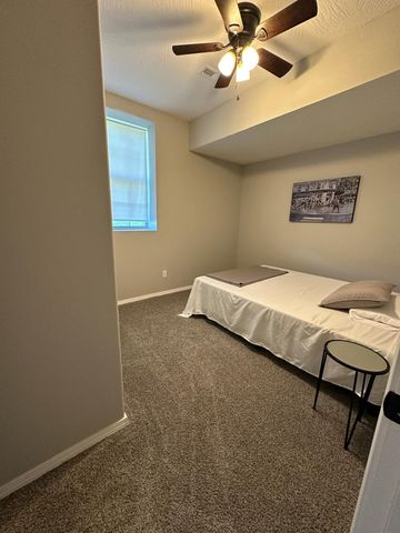 1087 E Daisy Falls Drive, Nixa, MO 65714