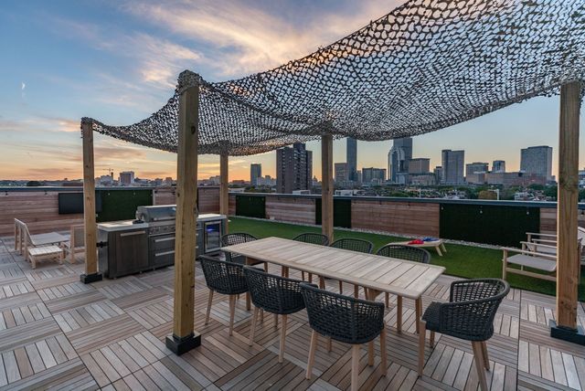 1395 Washington Street 5F, Boston, MA 02118