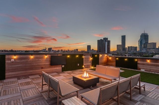 1395 Washington Street 5F, Boston, MA 02118