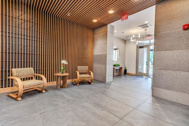 1395 Washington Street 5F, Boston, MA 02118