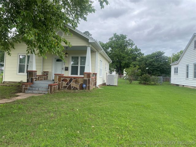 301 E Elm Avenue, Eufaula, OK 74432