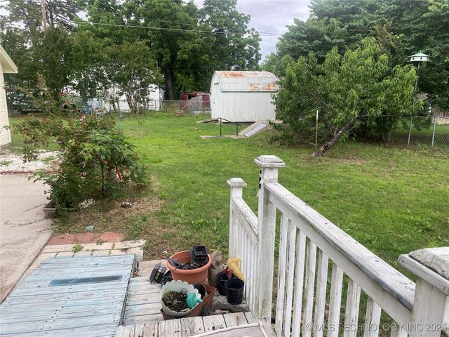 301 E Elm Avenue, Eufaula, OK 74432