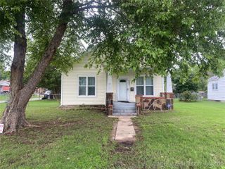 301 E Elm Avenue, Eufaula, OK 74432