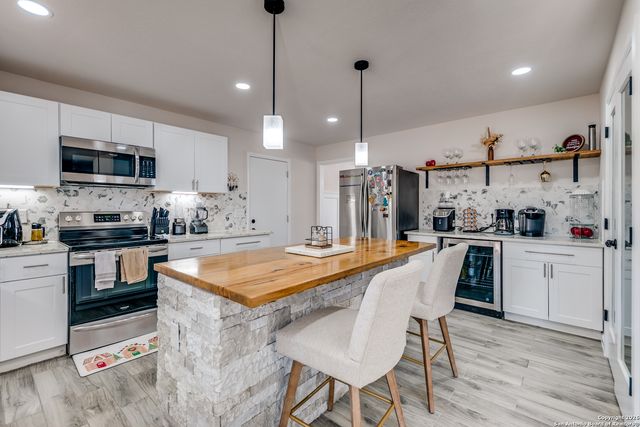 432 Rebecca Springs Rd, Spring Branch, TX 78070