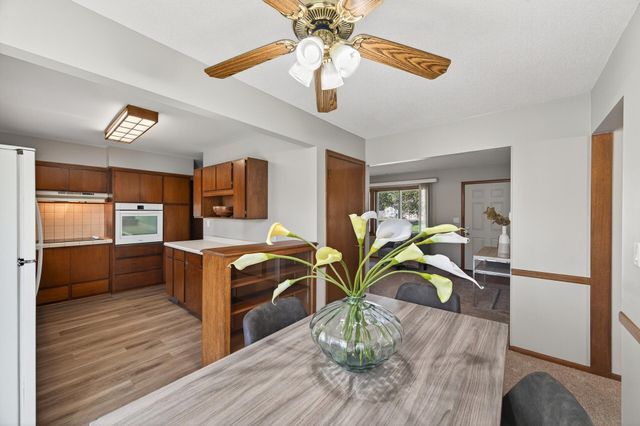 276 Dawn Avenue, Shoreview, MN 55126