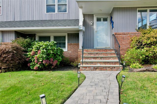2 Biarritz Street, Long Beach, NY 11561