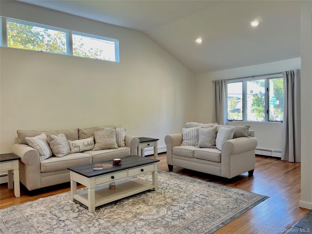2 Biarritz Street, Long Beach, NY 11561