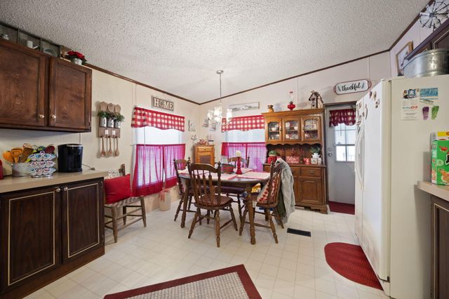 1974 State Hwy 1675, Somerset, KY 42501