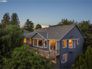 16117 Se GOOSEHOLLOW Dr, Damascus, OR 97089