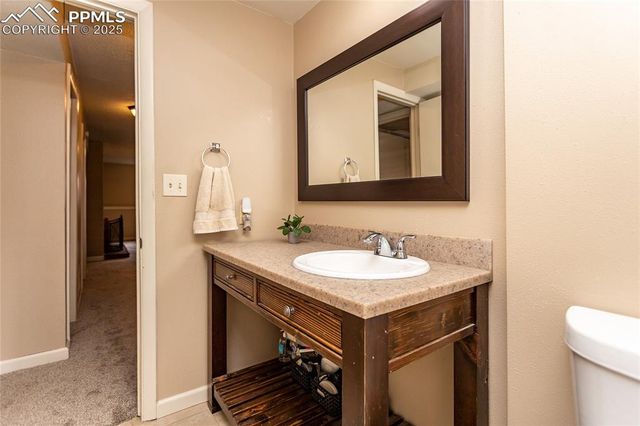 3921 S Carefree Circle, Colorado Springs, CO 80917