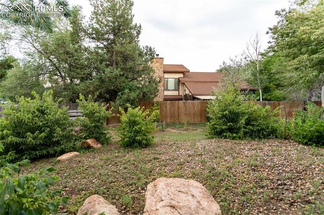 3921 S Carefree Circle, Colorado Springs, CO 80917