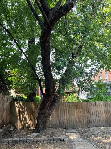 3006 Lemp Avenue R, St Louis, MO 63118