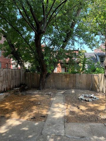 3006 Lemp Avenue R, St Louis, MO 63118