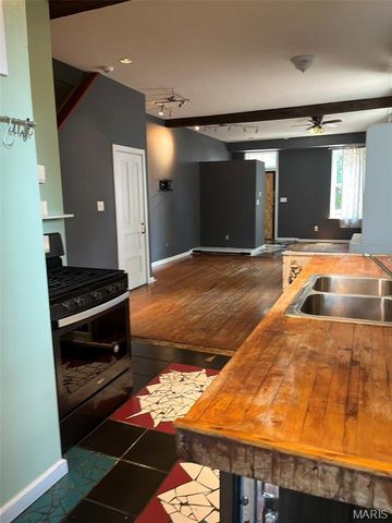 3006 Lemp Avenue R, St Louis, MO 63118