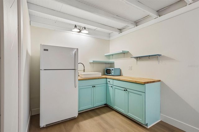 1120 56TH AVENUE N, St Petersburg, FL 33703