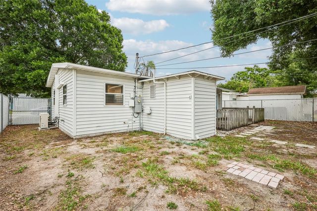 1120 56TH AVENUE N, St Petersburg, FL 33703