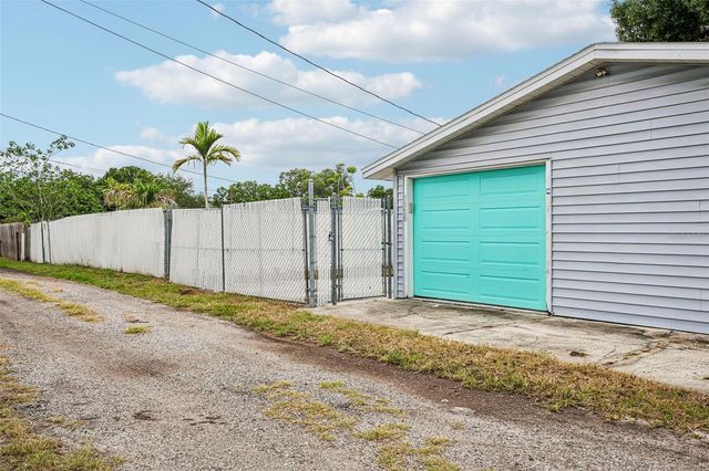 1120 56TH AVENUE N, St Petersburg, FL 33703