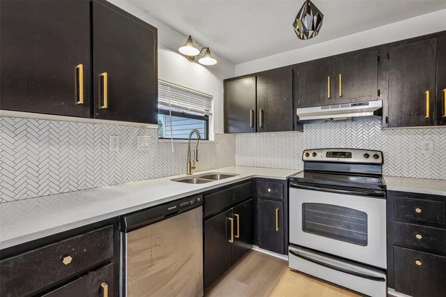 1120 56TH AVENUE N, St Petersburg, FL 33703