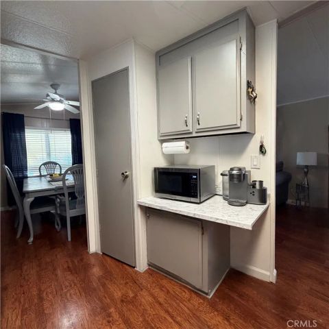 19850 E Arrow Hwy, Covina, CA 91724