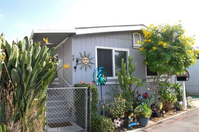 19850 E Arrow Hwy, Covina, CA 91724