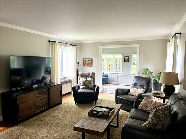 1007 Jefferson Heights Rd, Penn Hills, PA 15235