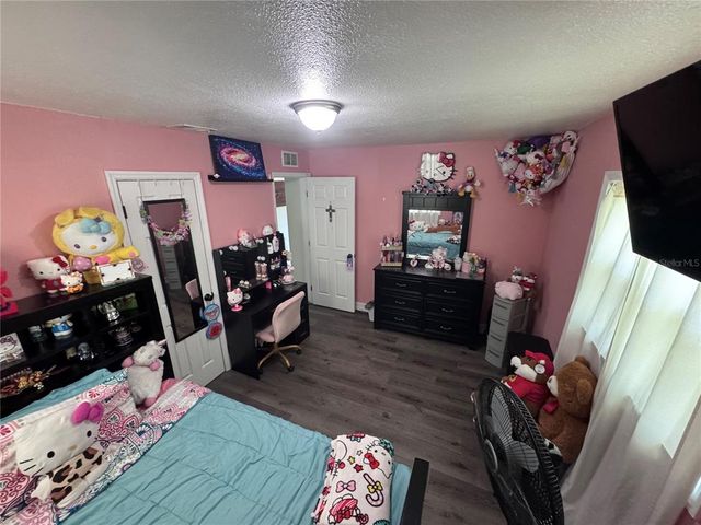 316 E HYDRANGIA STREET, Tampa, FL 33612