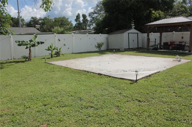 316 E HYDRANGIA STREET, Tampa, FL 33612