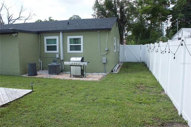316 E HYDRANGIA STREET, Tampa, FL 33612