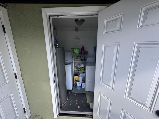 316 E HYDRANGIA STREET, Tampa, FL 33612