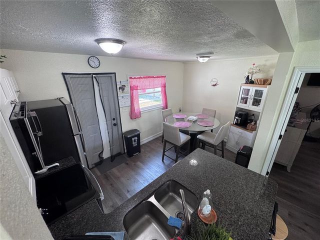 316 E HYDRANGIA STREET, Tampa, FL 33612