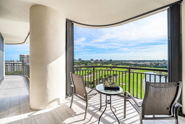 2427 Presidential Way Ph3, West Palm Beach, FL 33401