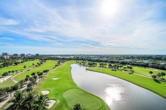 2427 Presidential Way Ph3, West Palm Beach, FL 33401