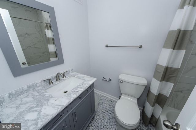 734-N N VERMONT ST N, Arlington, VA 22203
