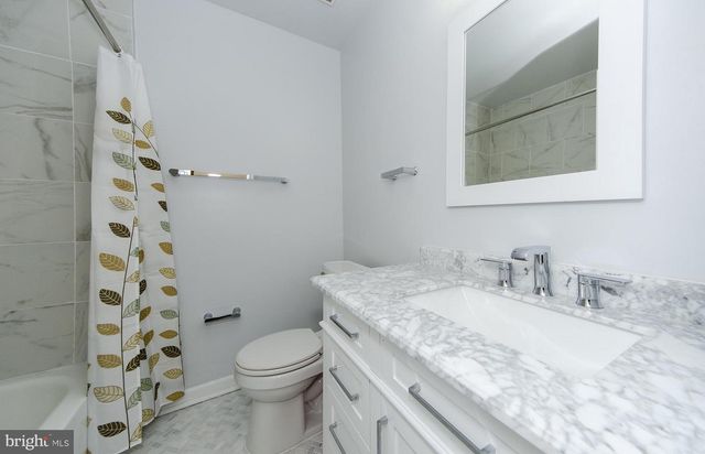 734-N N VERMONT ST N, Arlington, VA 22203