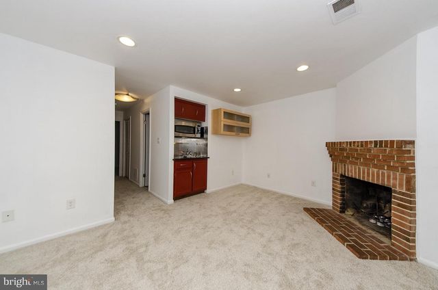 734-N N VERMONT ST N, Arlington, VA 22203