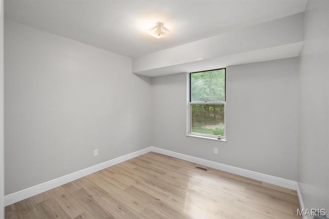 3310 Lynch Road, Pacific, MO 63069