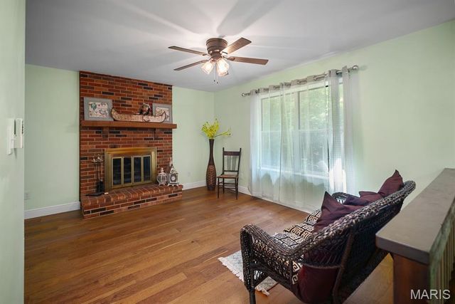 3310 Lynch Road, Pacific, MO 63069