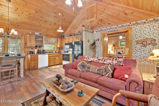 2349 Courtney Lane, Sevierville, TN 37876