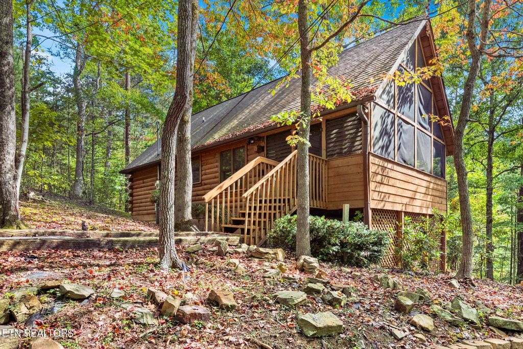 2349 Courtney Lane, Sevierville, TN 37876